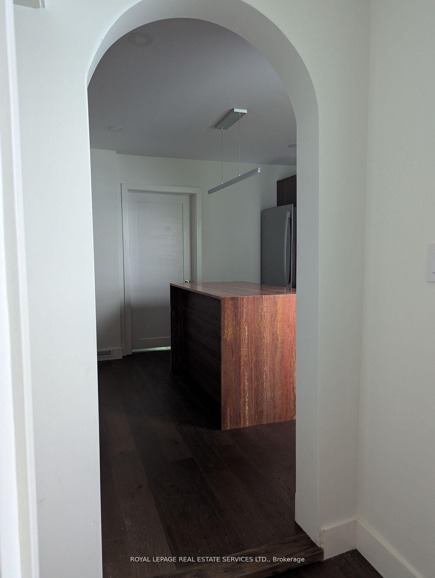 Photo 7 of Unit Main, 264A Hastings Avenue, Toronto, South Riverdale — HOMEH