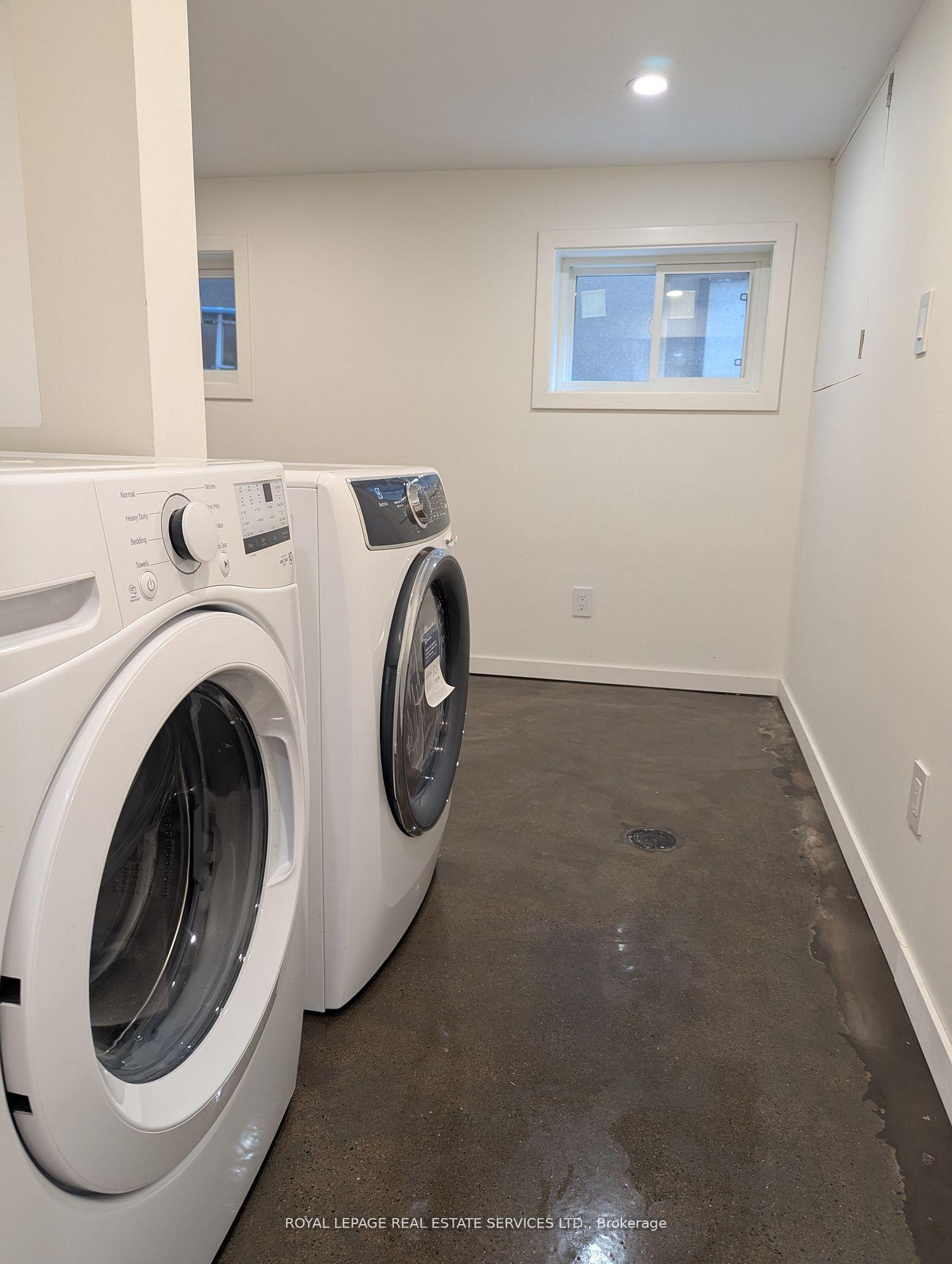 Photo 16 of Unit Main, 264A Hastings Avenue, Toronto, South Riverdale — HOMEH
