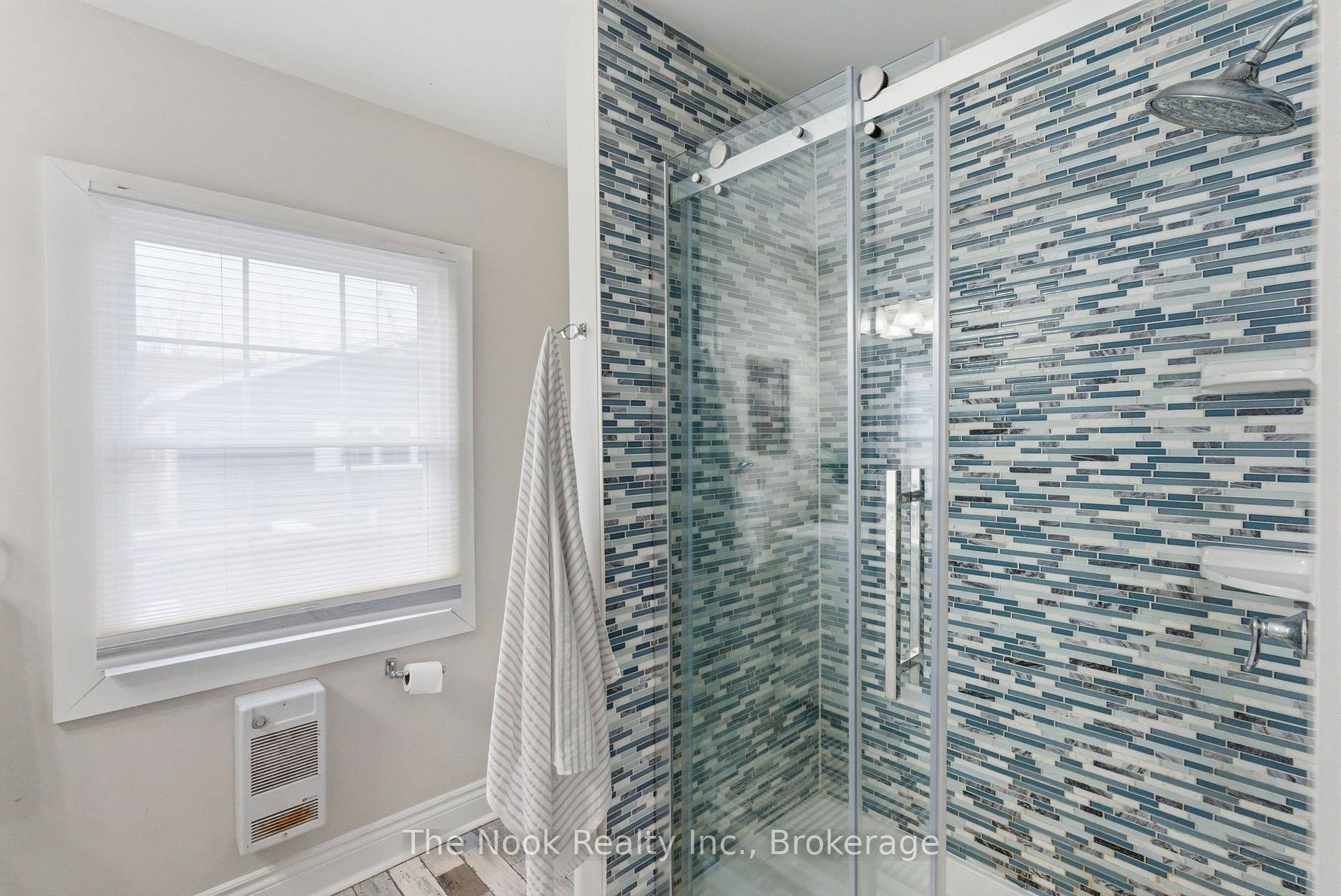 Photo 27 of 264 Bennet Street, Peterborough, Northcrest Ward 5 — HOMEH