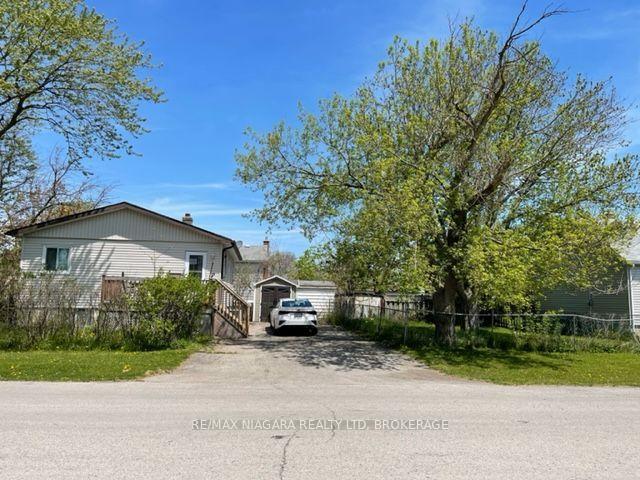 Photo 4 of 45 Powerview Avenue, St. Catharines, Western Hill — HOMEH