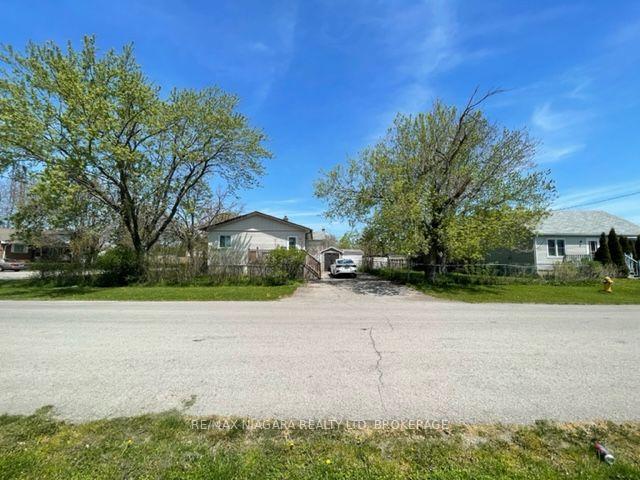 Photo 7 of 45 Powerview Avenue, St. Catharines, Western Hill — HOMEH