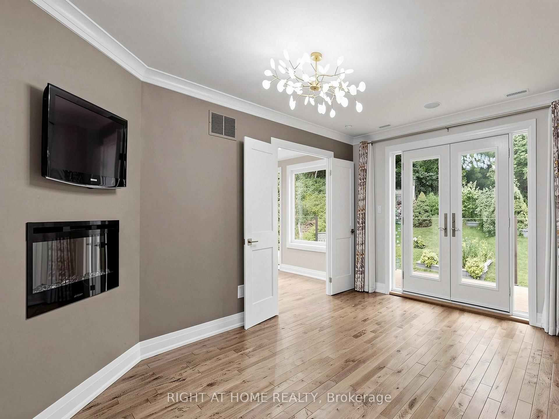 Photo 20 of 67 Bonnyview Drive, Etobicoke, Stonegate-Queensway — HOMEH