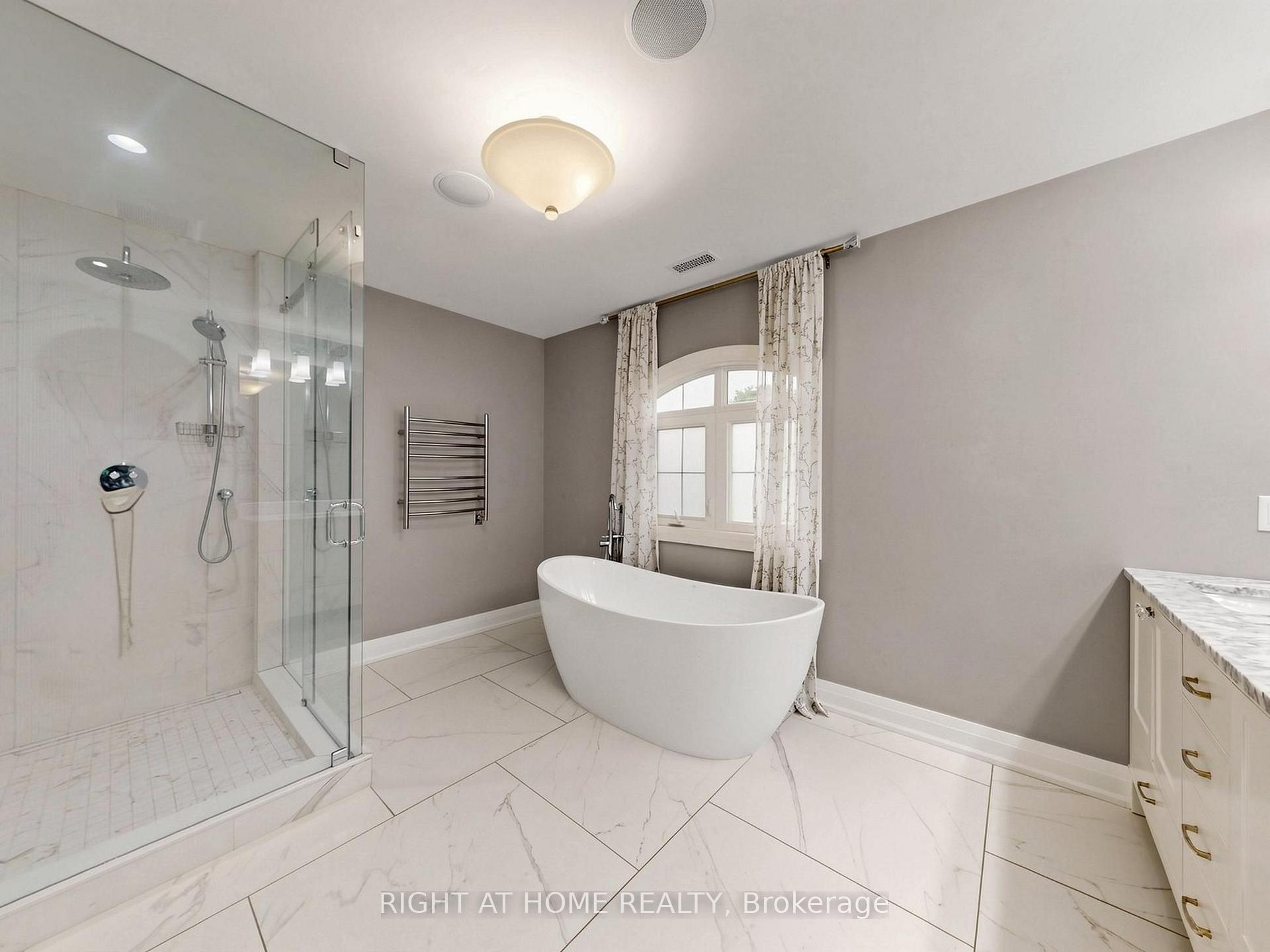 Photo 22 of 67 Bonnyview Drive, Etobicoke, Stonegate-Queensway — HOMEH