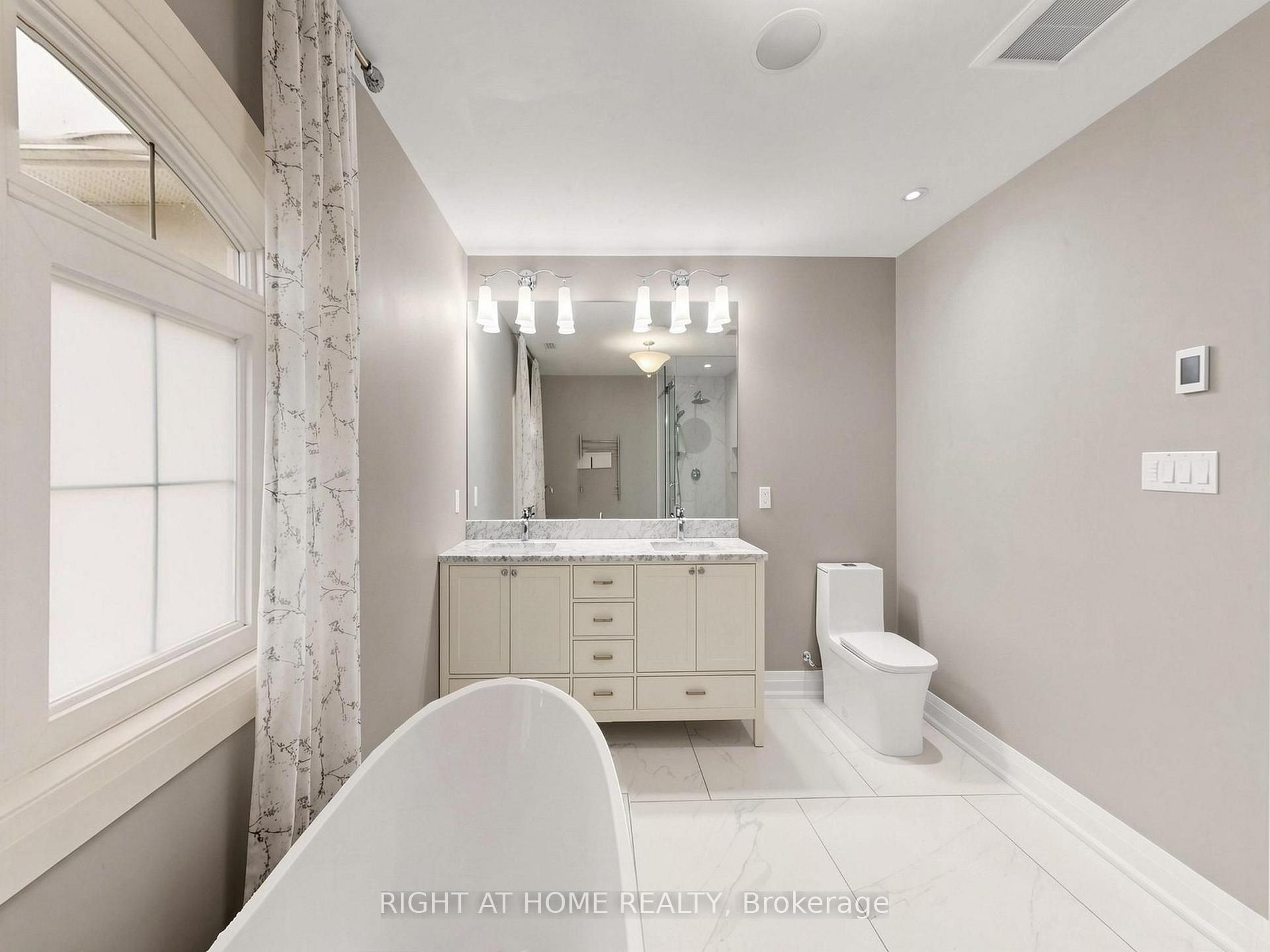 Photo 23 of 67 Bonnyview Drive, Etobicoke, Stonegate-Queensway — HOMEH