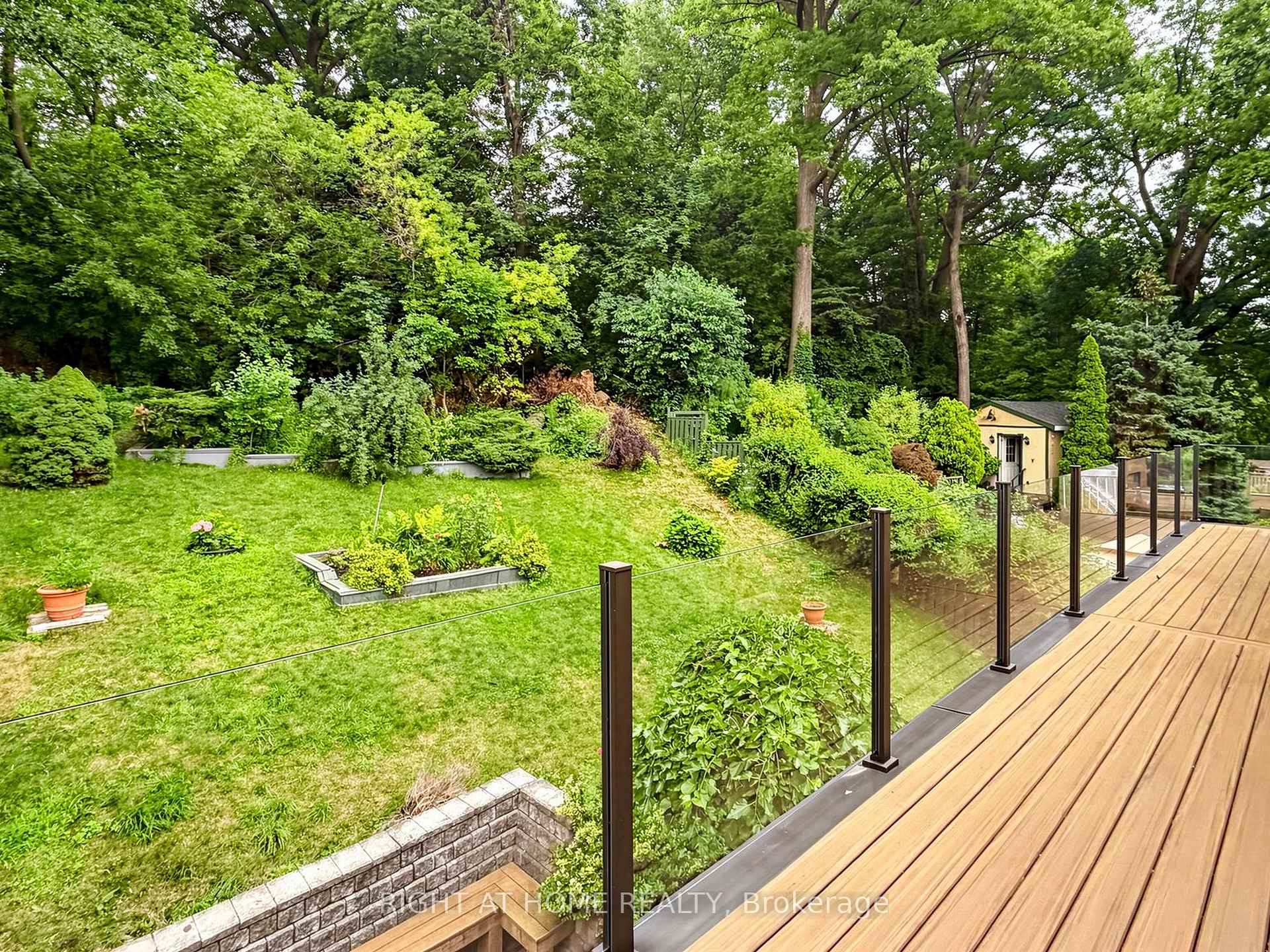 Photo 27 of 67 Bonnyview Drive, Etobicoke, Stonegate-Queensway — HOMEH