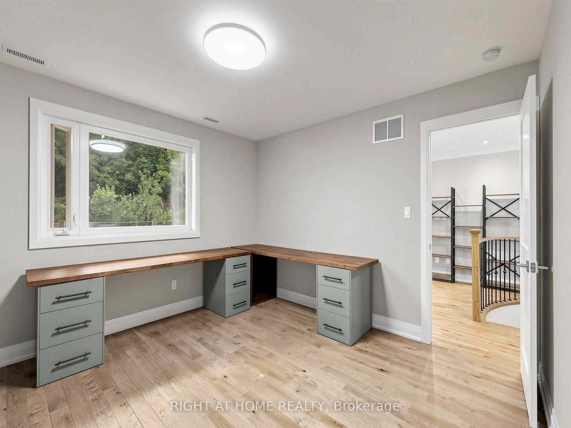 Photo 29 of 67 Bonnyview Drive, Etobicoke, Stonegate-Queensway — HOMEH