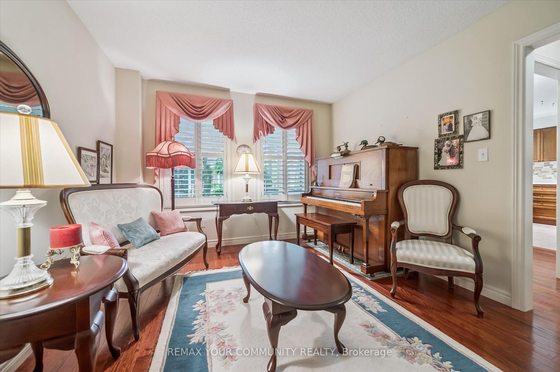 Photo 18 of 428 Union Street W, Centre Wellington, Fergus — HOMEH