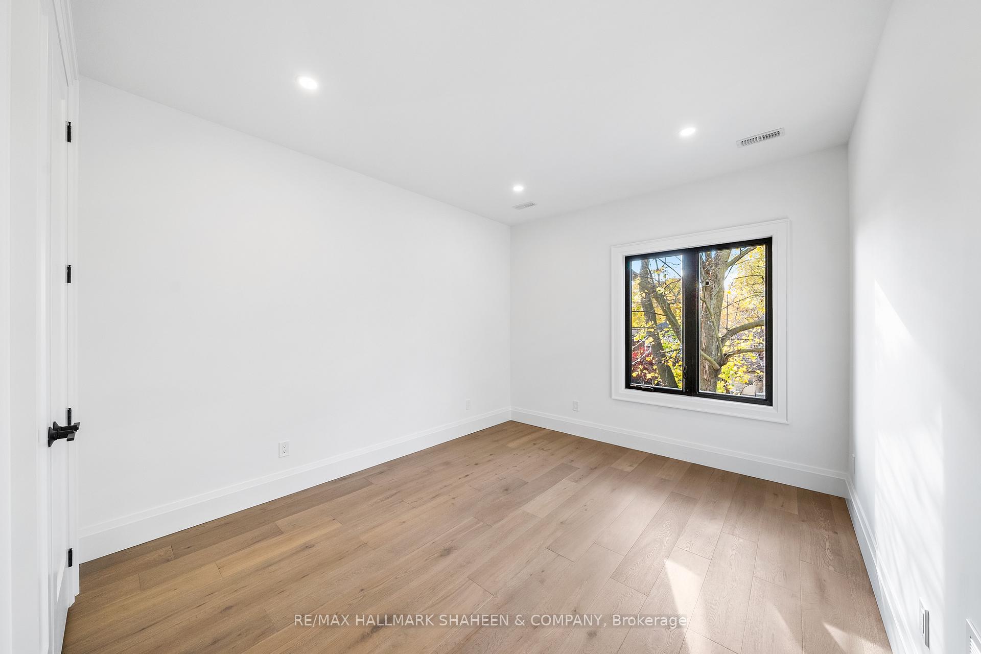 Photo 34 of 66 Parkhurst Boulevard, Toronto, Leaside — HOMEH