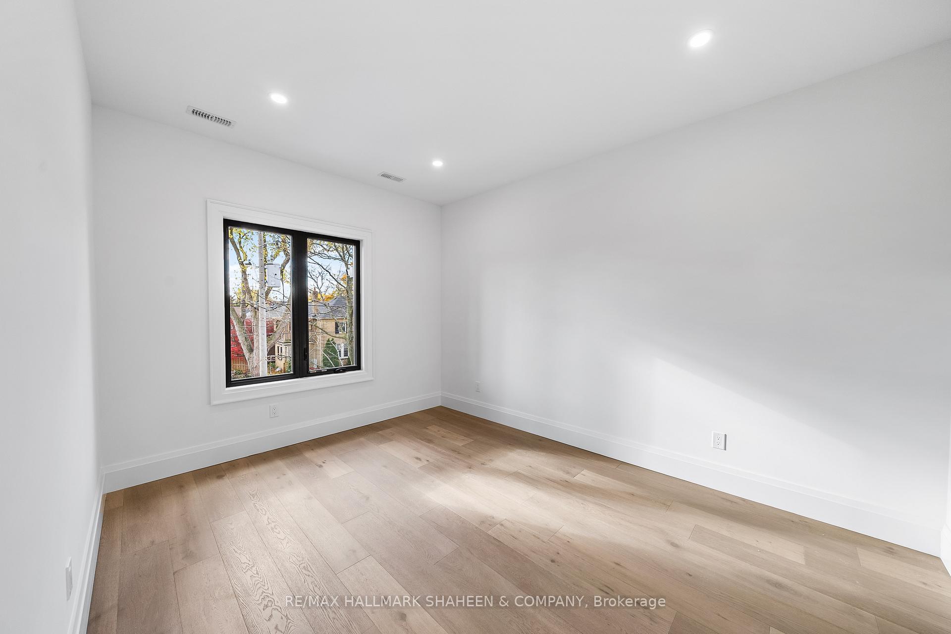 Photo 38 of 66 Parkhurst Boulevard, Toronto, Leaside — HOMEH