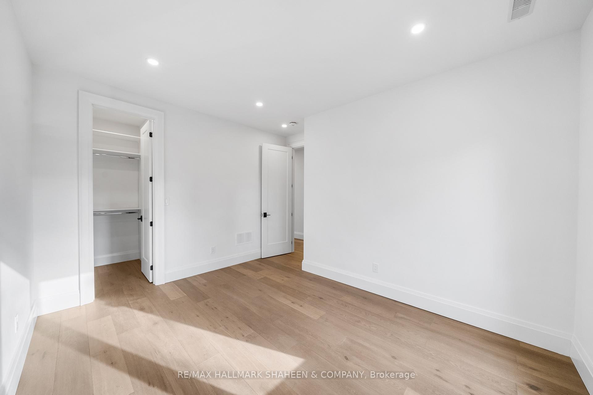 Photo 39 of 66 Parkhurst Boulevard, Toronto, Leaside — HOMEH