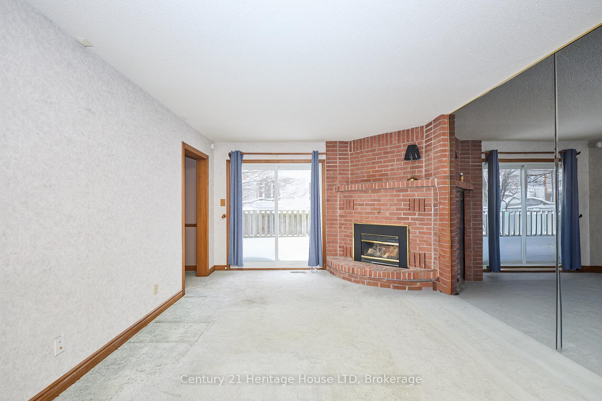 Photo 5 of Unit 20, 2720 Mewburn Road, Niagara Falls, Casey — HOMEH