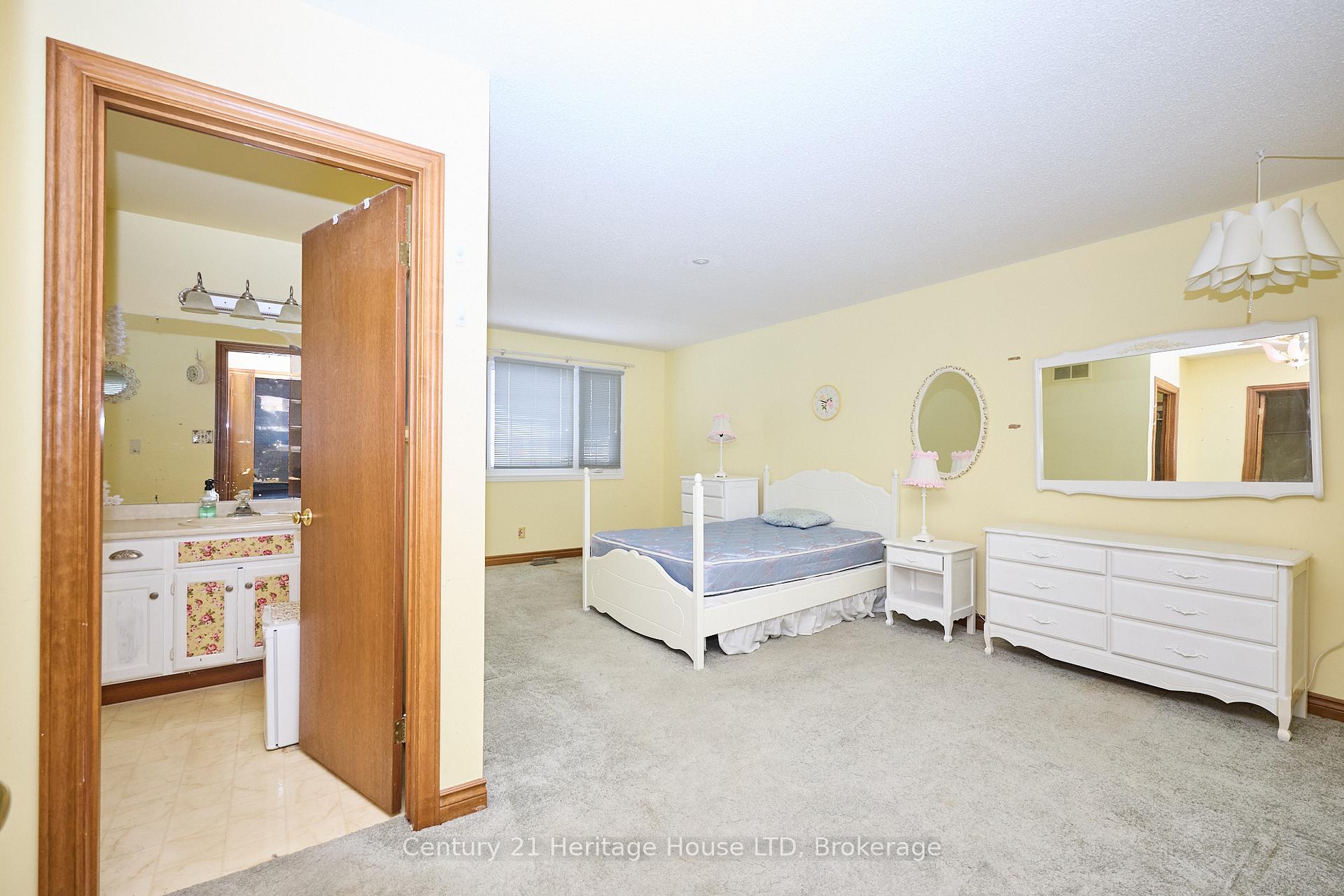 Photo 12 of Unit 20, 2720 Mewburn Road, Niagara Falls, Casey — HOMEH