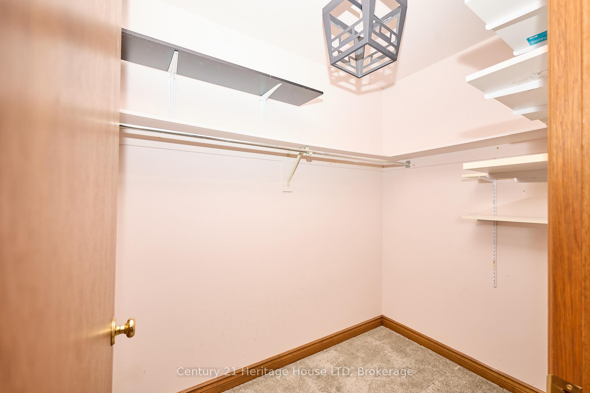 Photo 17 of Unit 20, 2720 Mewburn Road, Niagara Falls, Casey — HOMEH