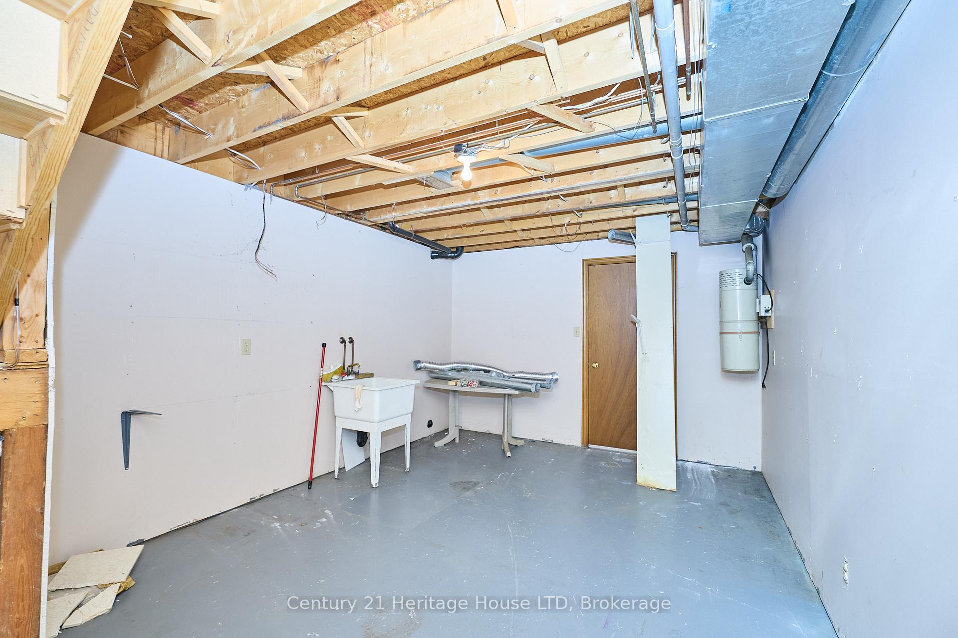 Photo 28 of Unit 20, 2720 Mewburn Road, Niagara Falls, Casey — HOMEH