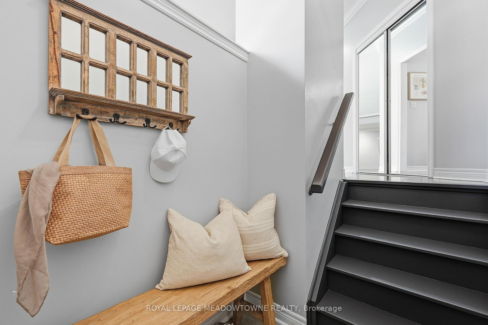 Photo 3 of 5C James Street, Halton Hills, Georgetown — HOMEH