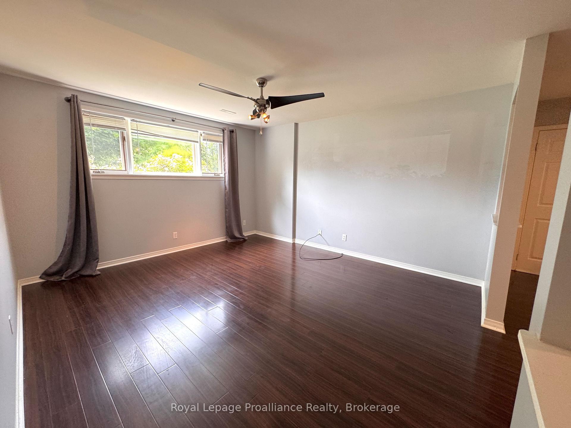 Photo 6 of 28 Oak Ridge Boulevard, Belleville, Belleville Ward — HOMEH