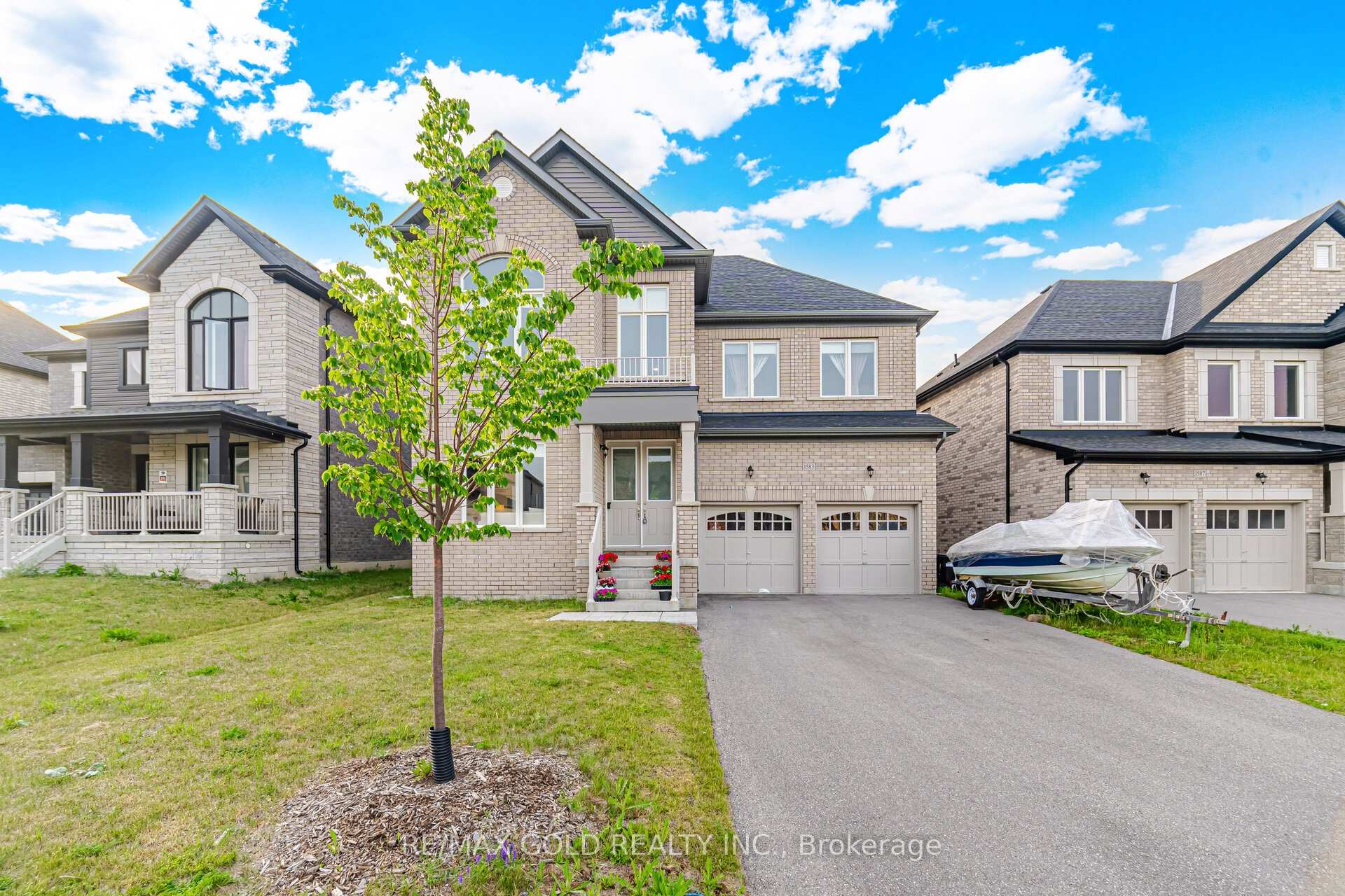 Photo 2 of 1583 Stovell Crescent, Innisfil, Lefroy — HOMEH
