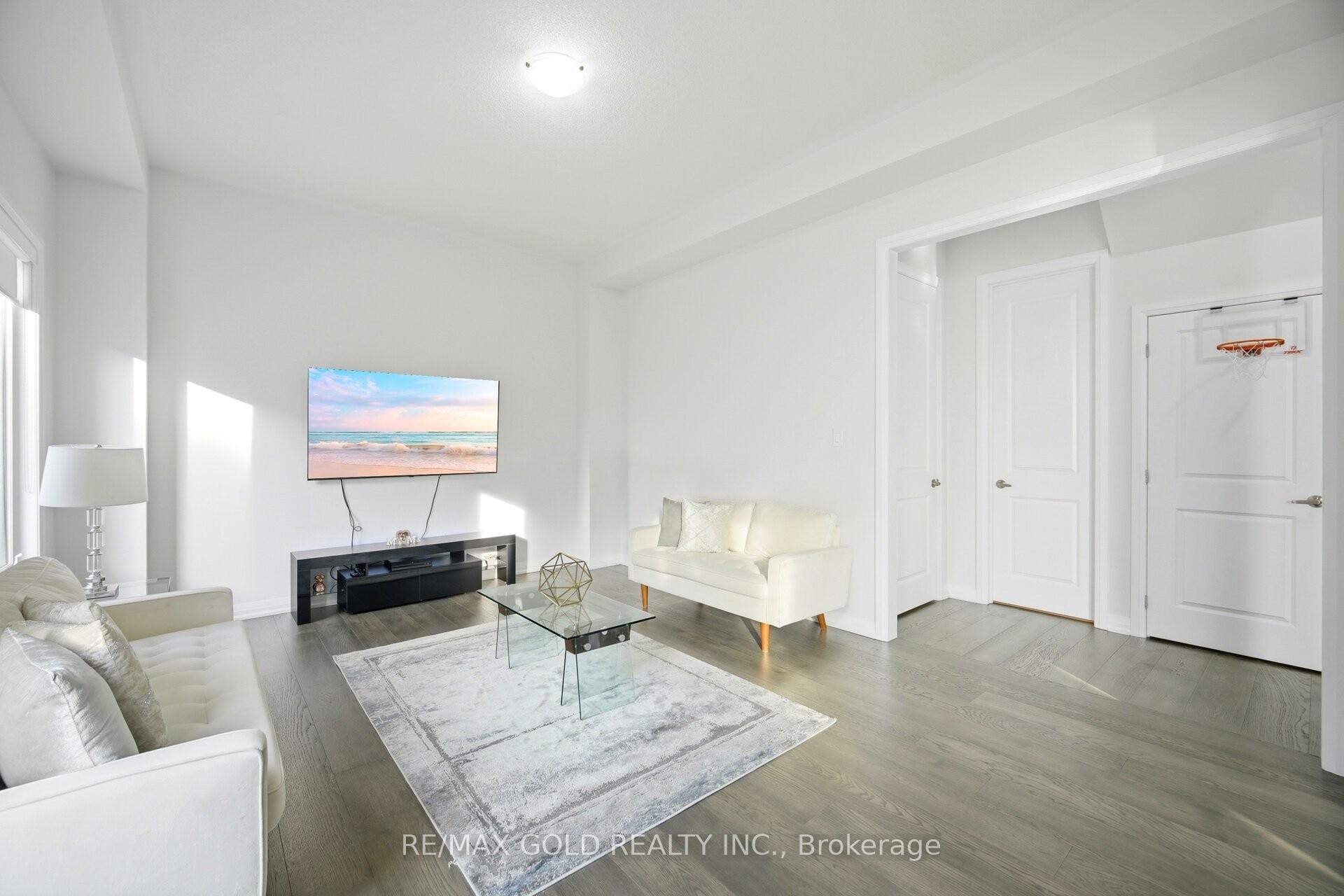 Photo 14 of 1583 Stovell Crescent, Innisfil, Lefroy — HOMEH