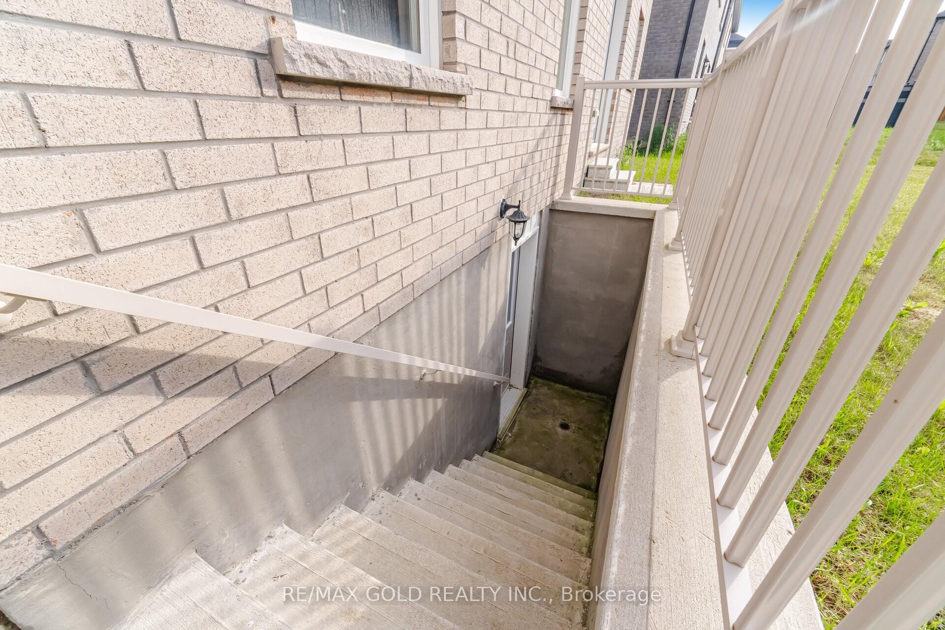 Photo 26 of 1583 Stovell Crescent, Innisfil, Lefroy — HOMEH