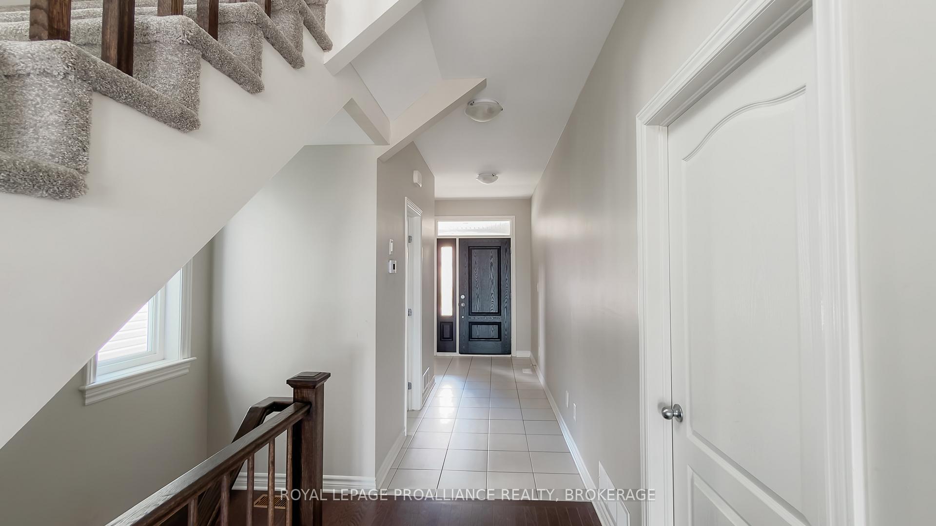 Photo 5 of 1388 Monarch Drive, Kingston, City Northwest — HOMEH