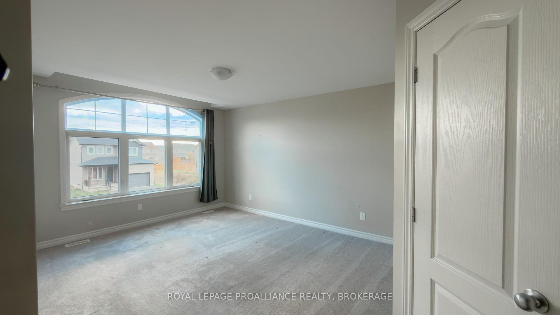 Photo 32 of 1388 Monarch Drive, Kingston, City Northwest — HOMEH