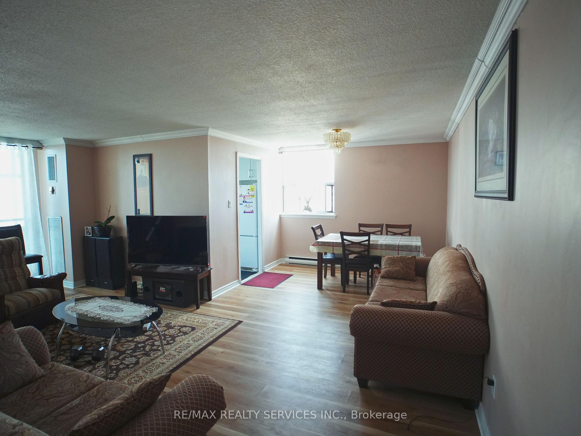 Photo 17 of Unit 1901, 15 Kensington Road E, Brampton, Queen Street Corridor — HOMEH