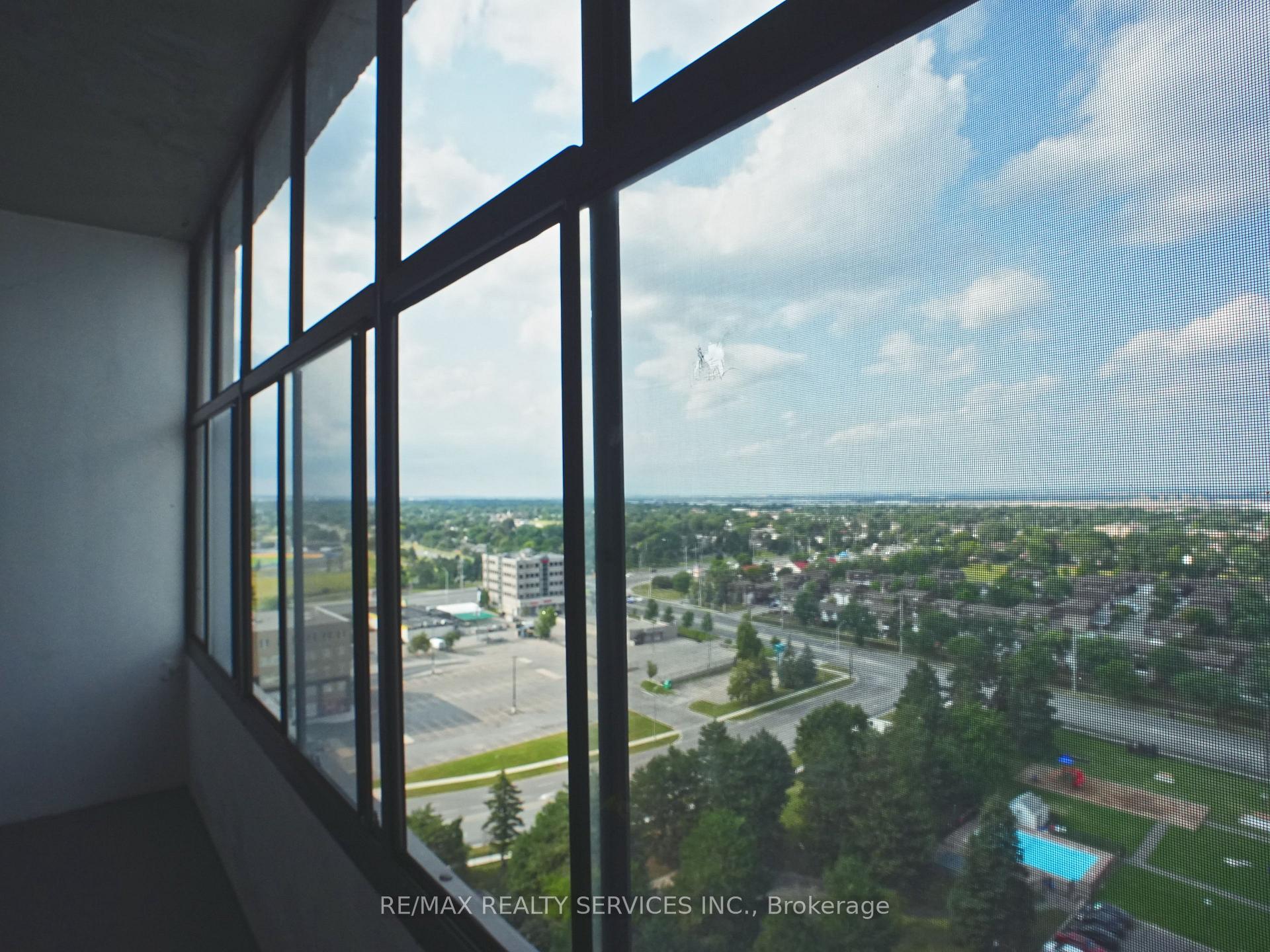 Photo 43 of Unit 1901, 15 Kensington Road E, Brampton, Queen Street Corridor — HOMEH
