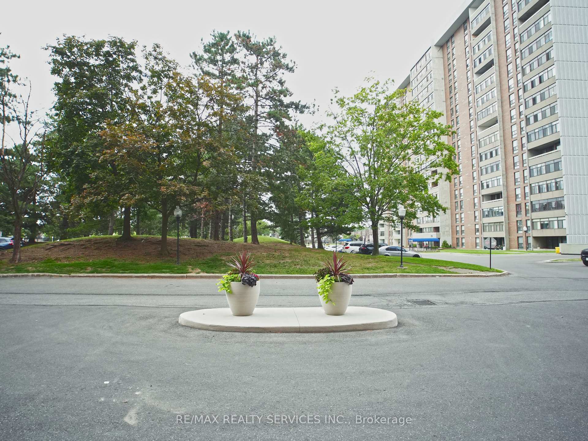 Photo 45 of Unit 1901, 15 Kensington Road E, Brampton, Queen Street Corridor — HOMEH