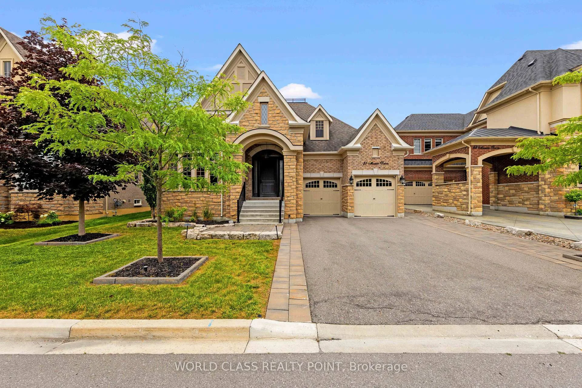 Front of 31 Munsie Drive