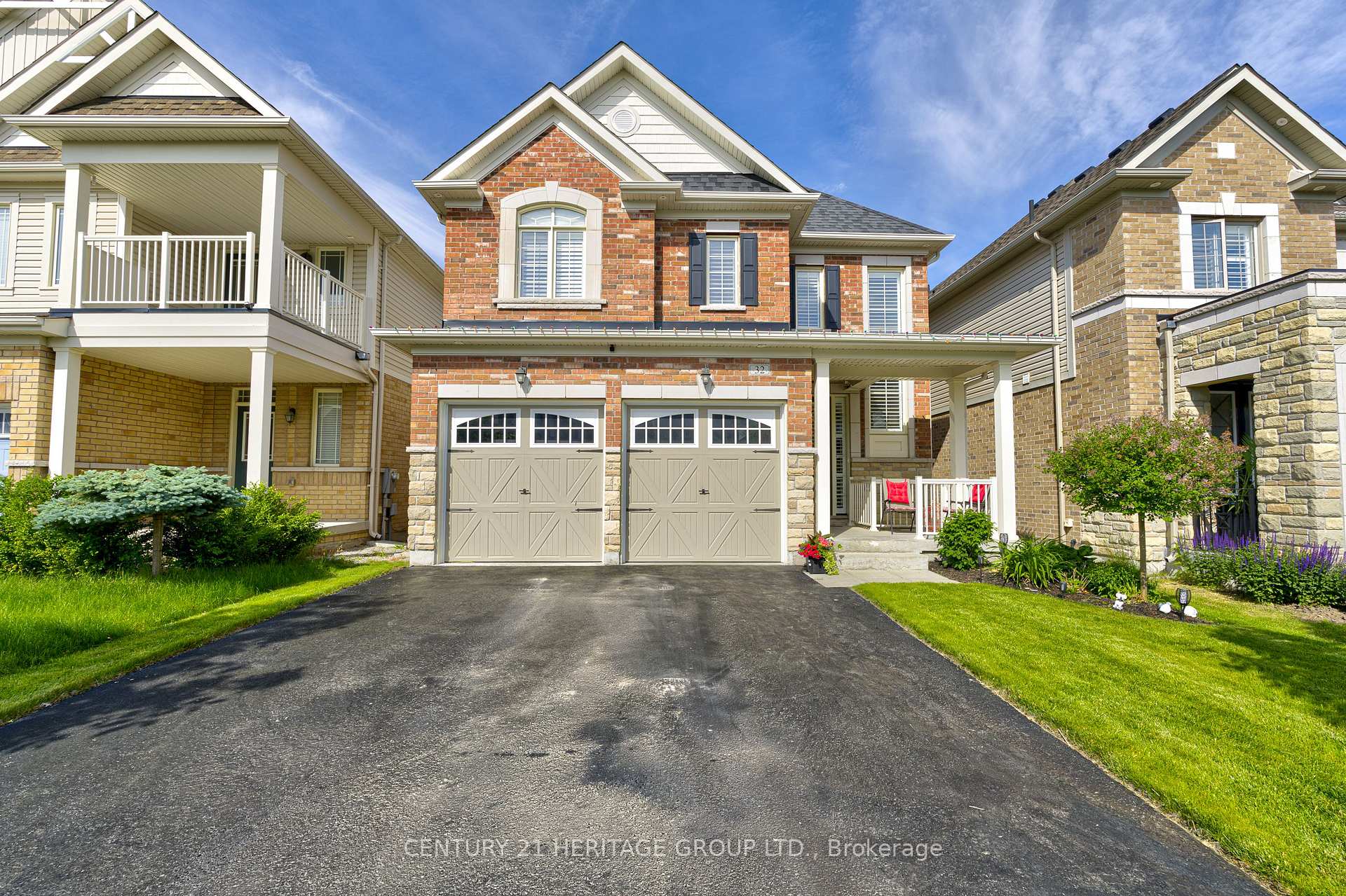 Photo 2 of 32 Michaelis Street, New Tecumseth, Alliston — HOMEH