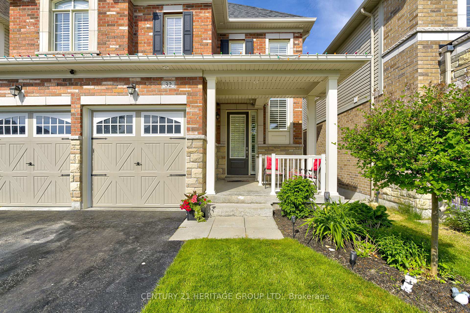 Photo 3 of 32 Michaelis Street, New Tecumseth, Alliston — HOMEH