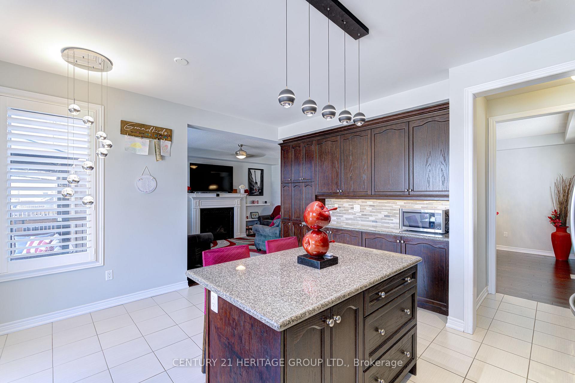 Photo 14 of 32 Michaelis Street, New Tecumseth, Alliston — HOMEH