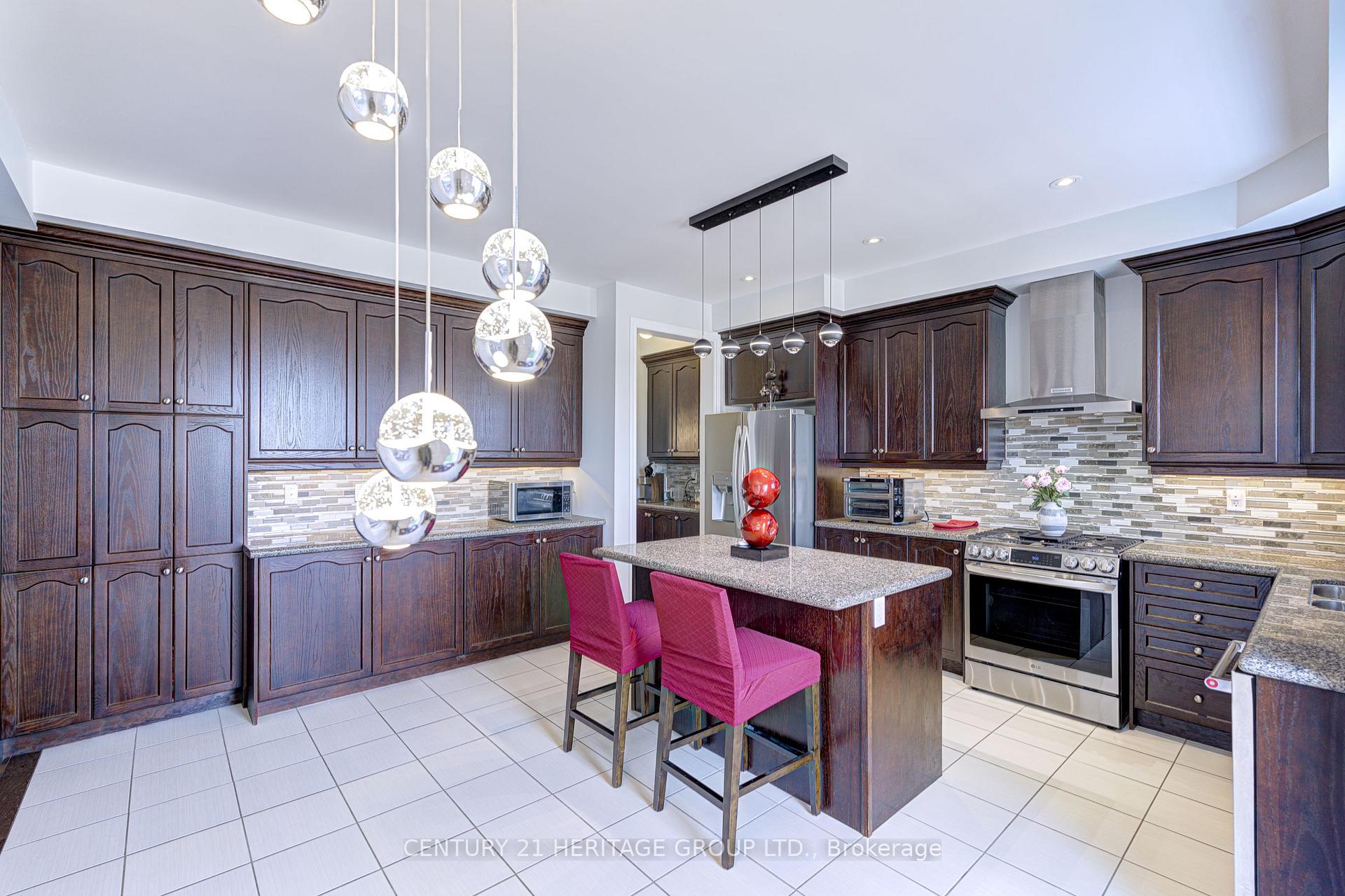 Photo 15 of 32 Michaelis Street, New Tecumseth, Alliston — HOMEH