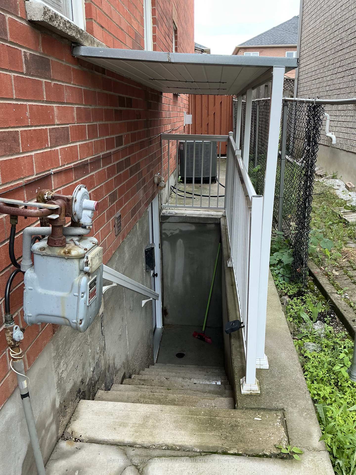 Photo 2 of Unit BSMT, 88 Casabel Drive, Vaughan, Vellore Village — HOMEH