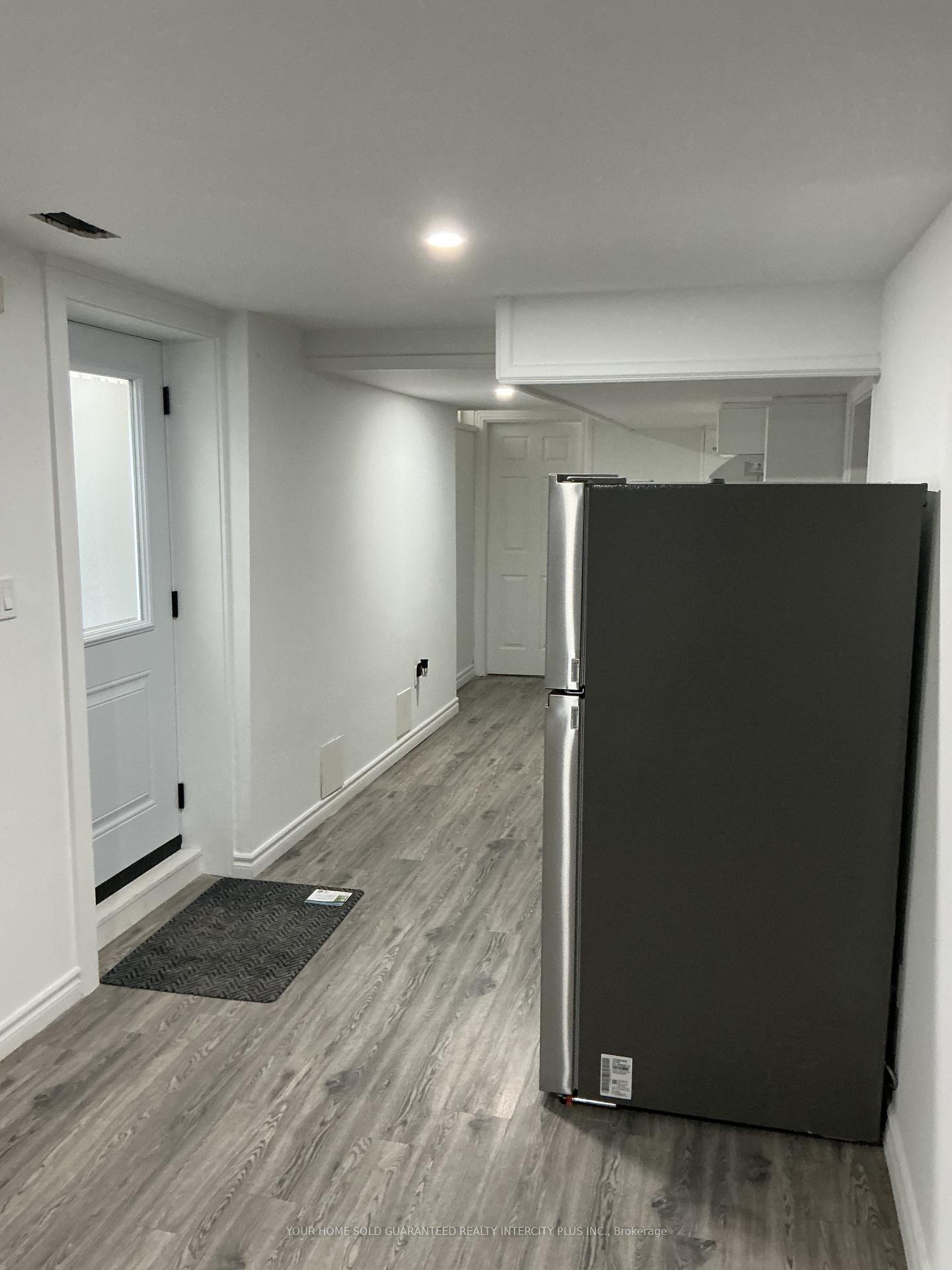 Photo 4 of Unit BSMT, 88 Casabel Drive, Vaughan, Vellore Village — HOMEH