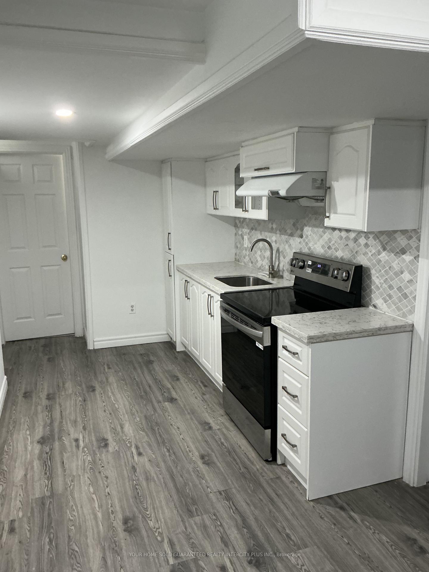 Photo 6 of Unit BSMT, 88 Casabel Drive, Vaughan, Vellore Village — HOMEH