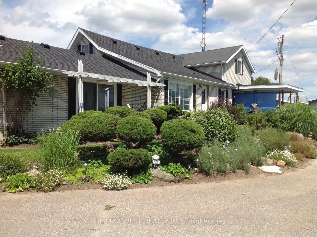 Photo 5 of 1632 Highway 3, Norfolk, Delhi — HOMEH
