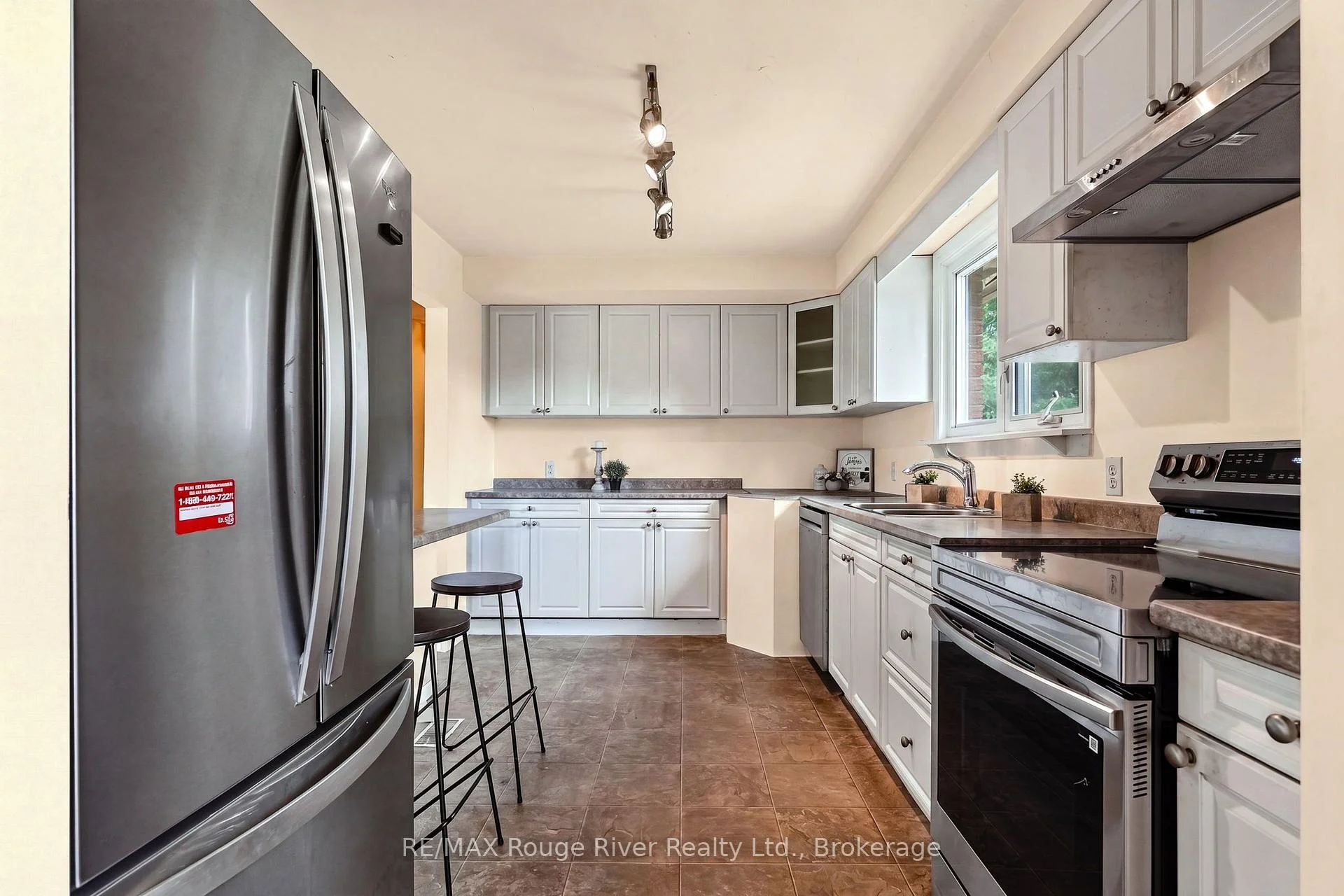 Photo 15 of 20 Catherine Street, Hamilton Township, Rural Hamilton — HOMEH