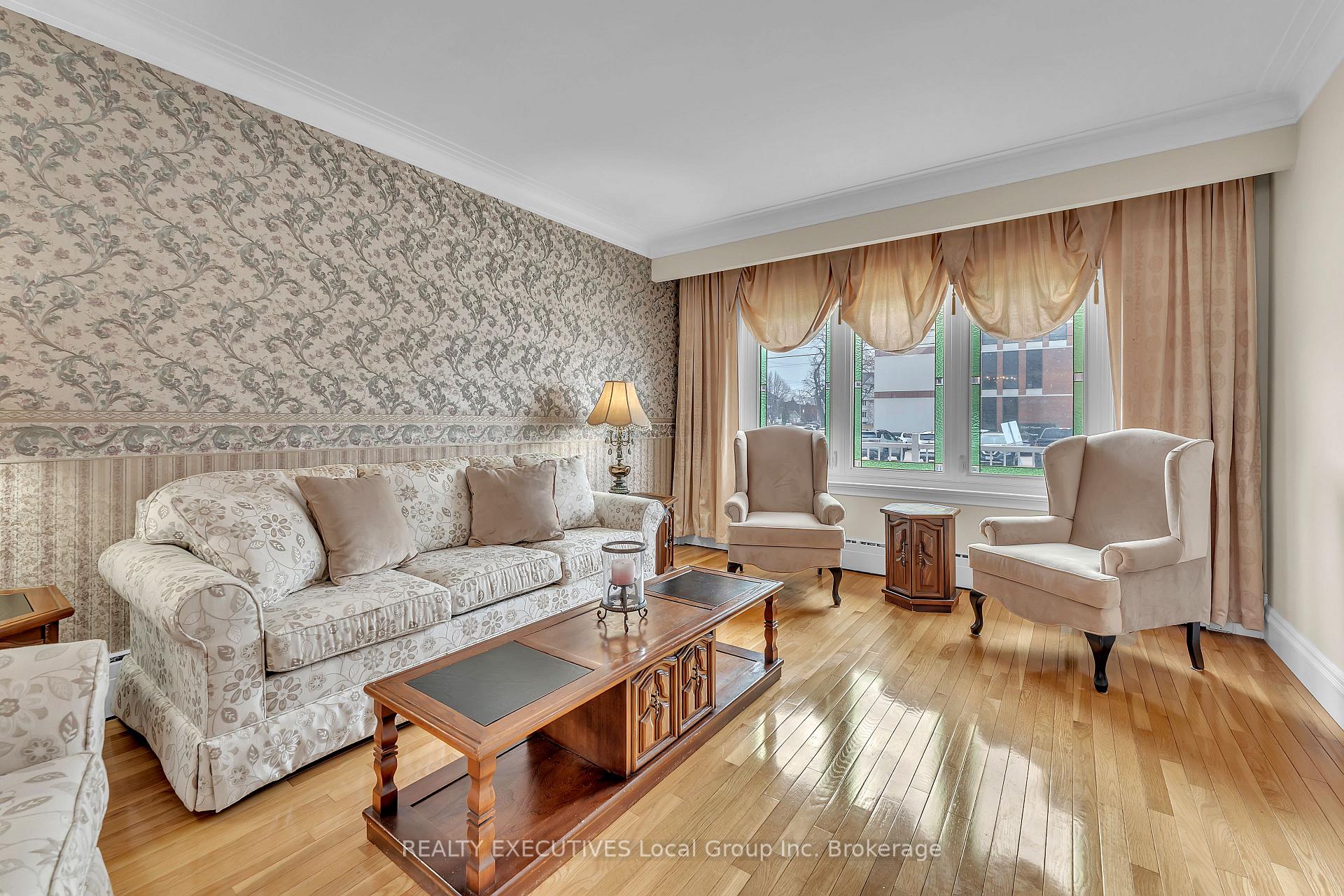 Photo 12 of 390 Murray Street, North Bay, West End — HOMEH