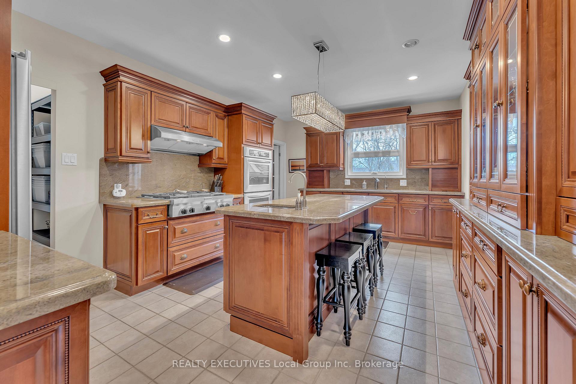 Photo 16 of 390 Murray Street, North Bay, West End — HOMEH