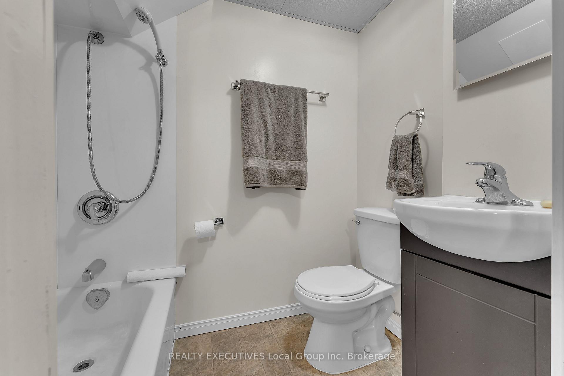 Photo 38 of 390 Murray Street, North Bay, West End — HOMEH