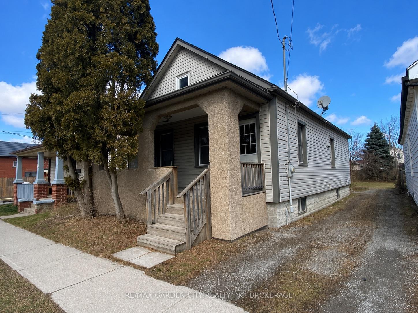 Photo 1 of 200 Lincoln Street, Welland, Lincoln/Crowland — HOMEH