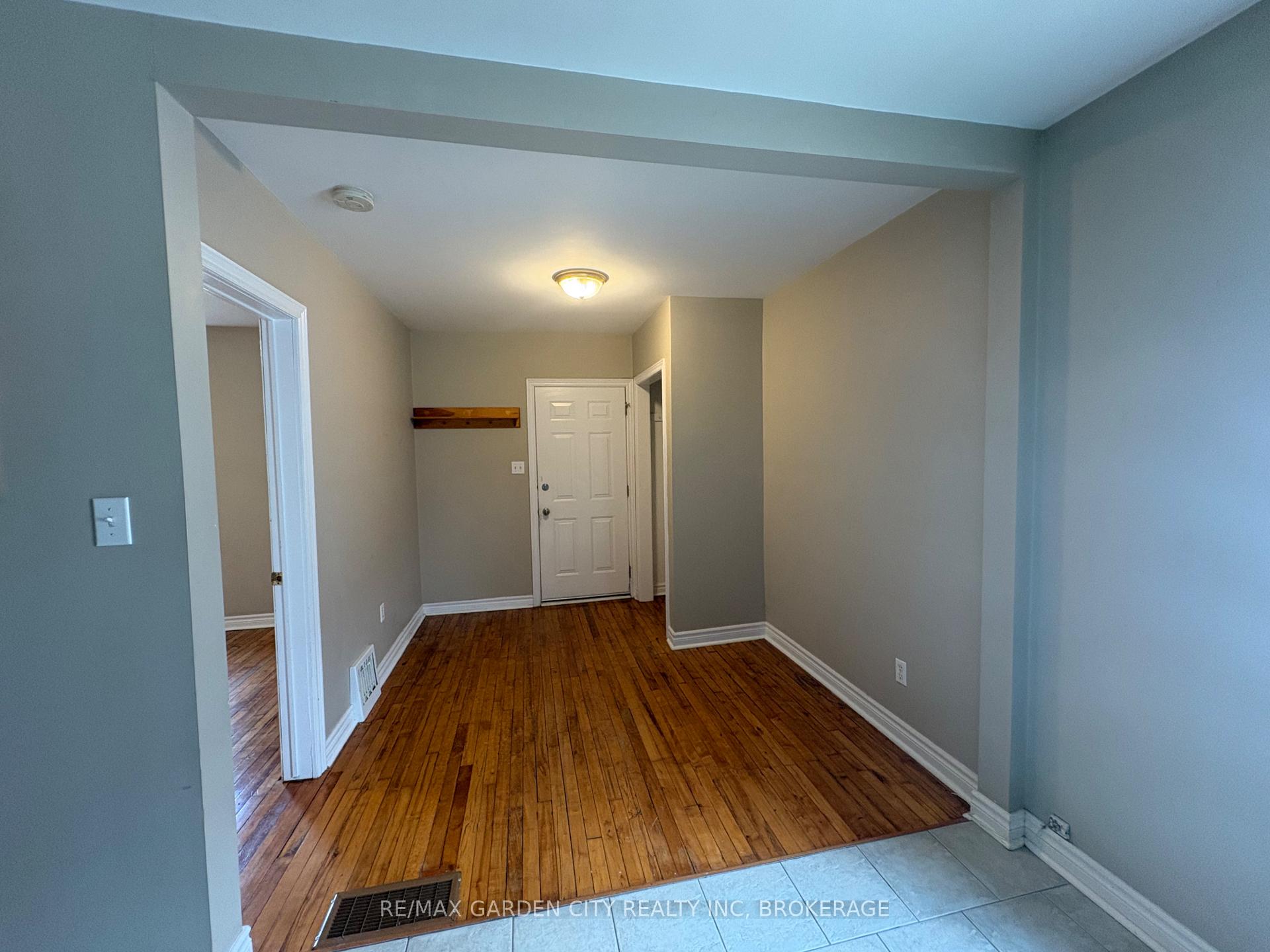 Photo 8 of 200 Lincoln Street, Welland, Lincoln/Crowland — HOMEH