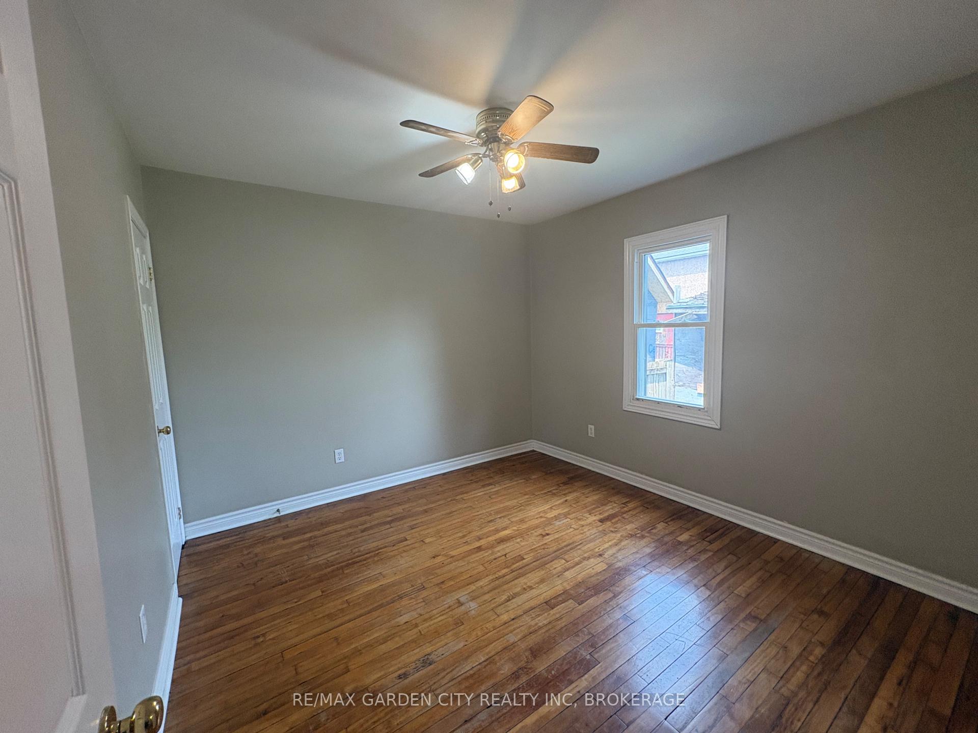 Photo 10 of 200 Lincoln Street, Welland, Lincoln/Crowland — HOMEH
