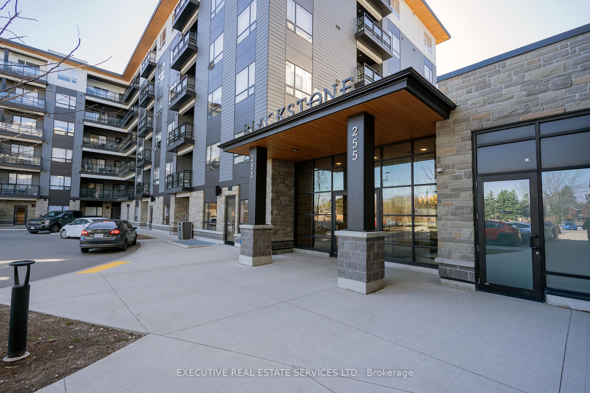 Photo 6 of Unit 322, 251 Northfield Drive E, Waterloo, Colonial Acres — HOMEH