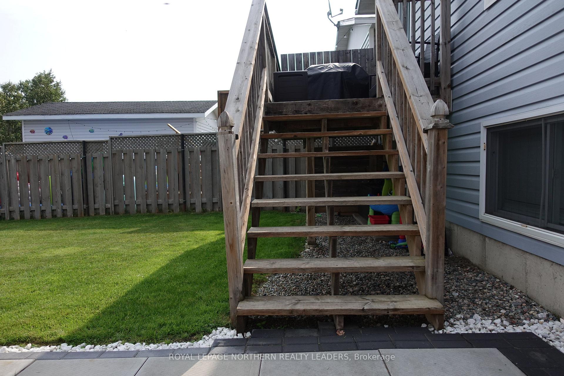 Photo 6 of 1162 Park Avenue, Timmins, MTJ - Main Area — HOMEH
