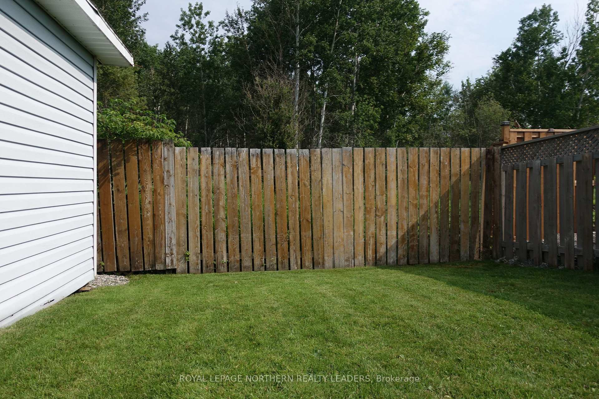 Photo 8 of 1162 Park Avenue, Timmins, MTJ - Main Area — HOMEH