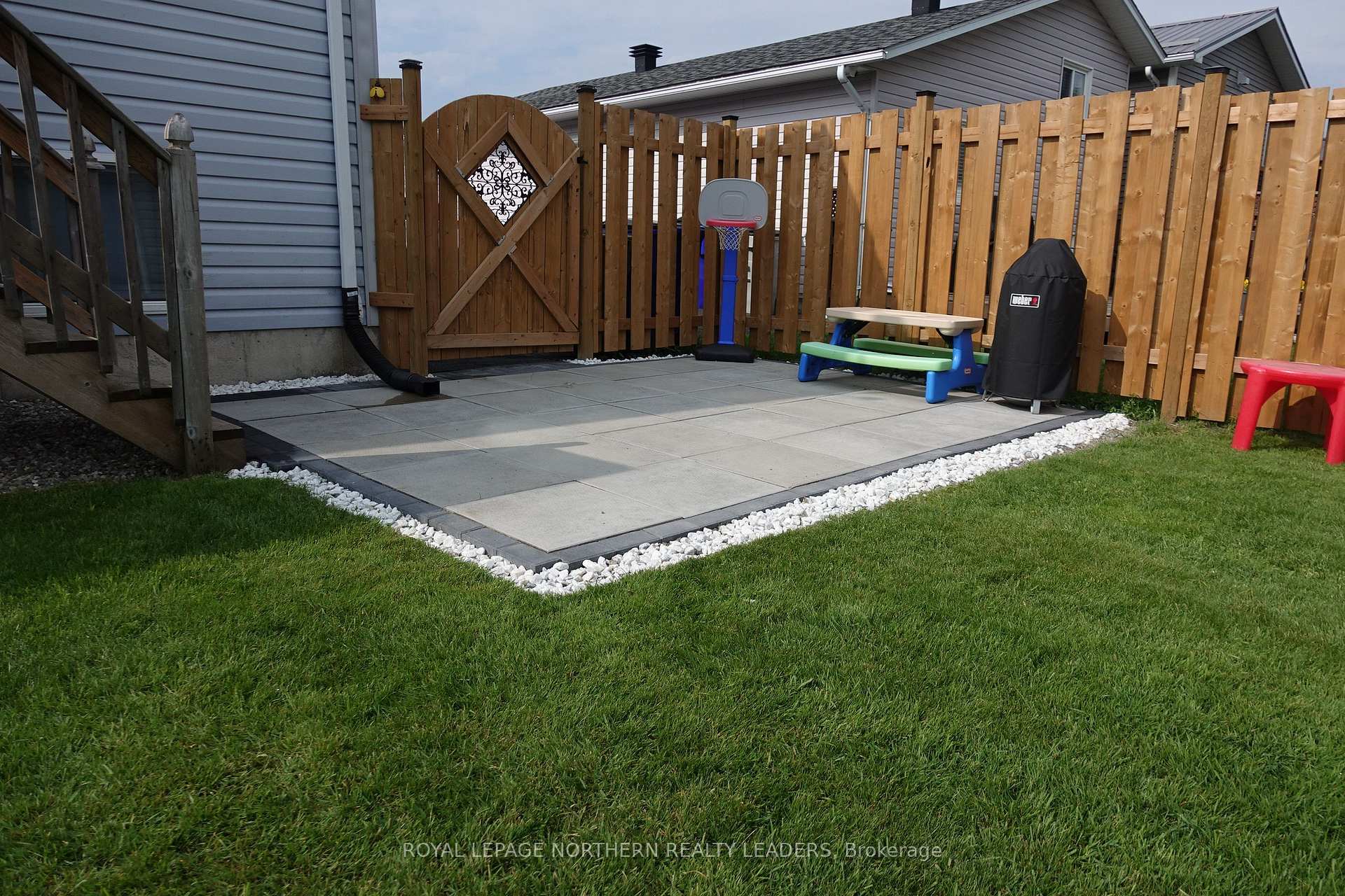 Photo 11 of 1162 Park Avenue, Timmins, MTJ - Main Area — HOMEH