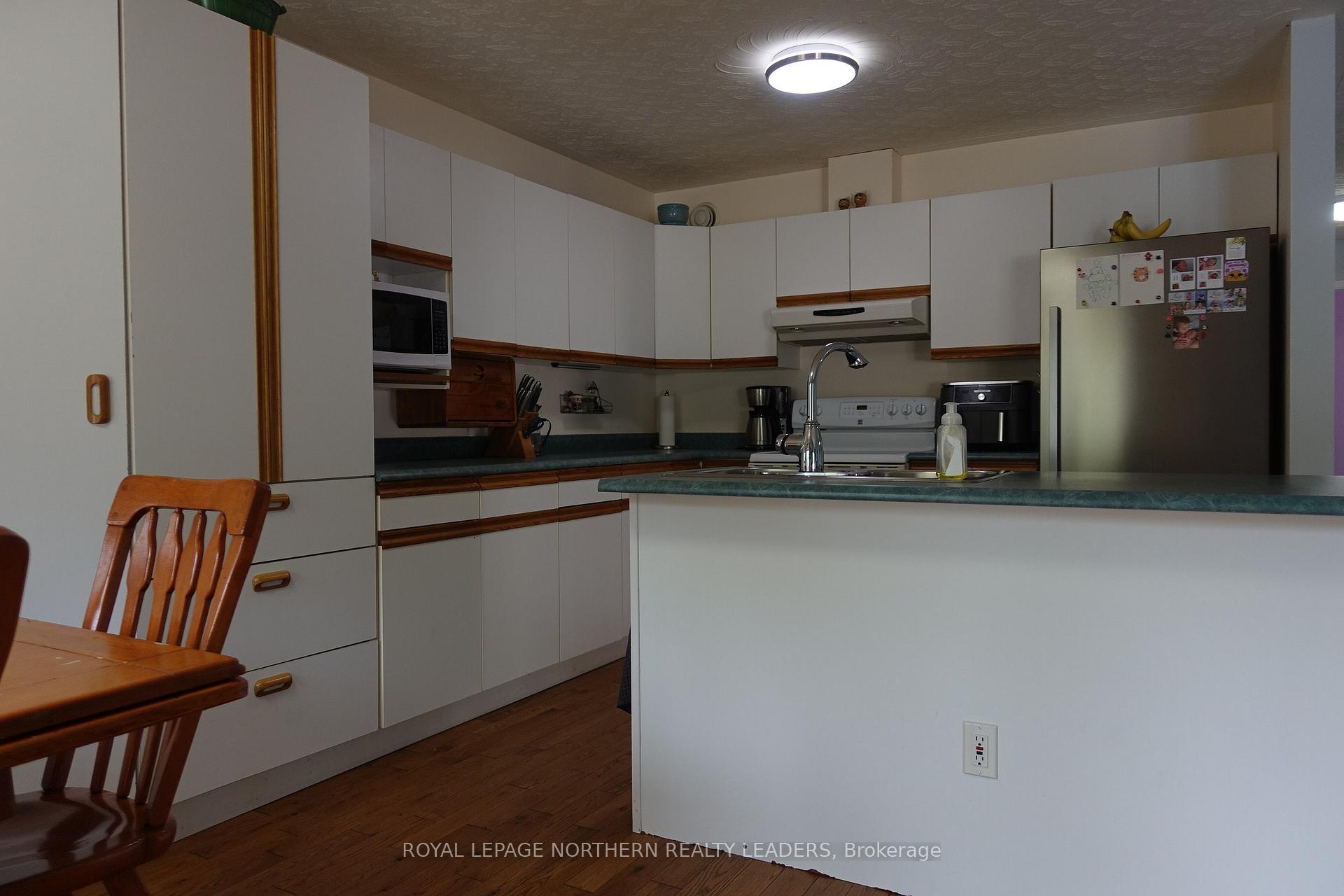 Photo 15 of 1162 Park Avenue, Timmins, MTJ - Main Area — HOMEH