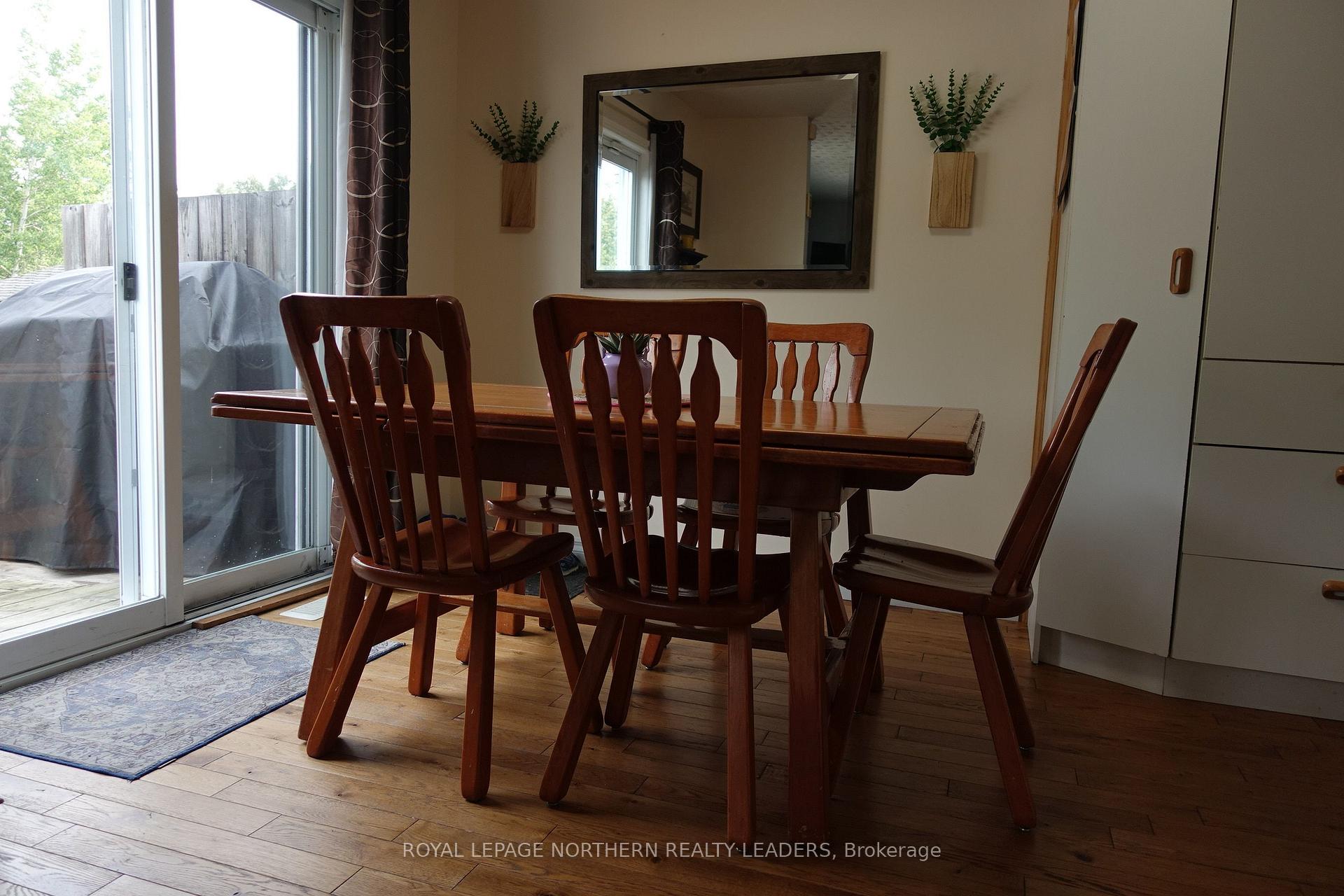 Photo 17 of 1162 Park Avenue, Timmins, MTJ - Main Area — HOMEH